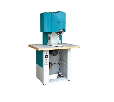 Automatic Mountaineering Button Fastening Machine